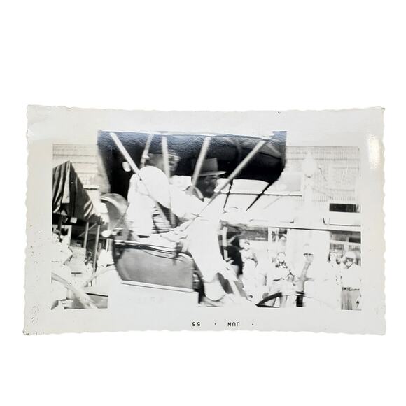 Vtg Handsome Men in Top Hat Riding in Carriage Original Monochrome Photography - Picture 1 of 4